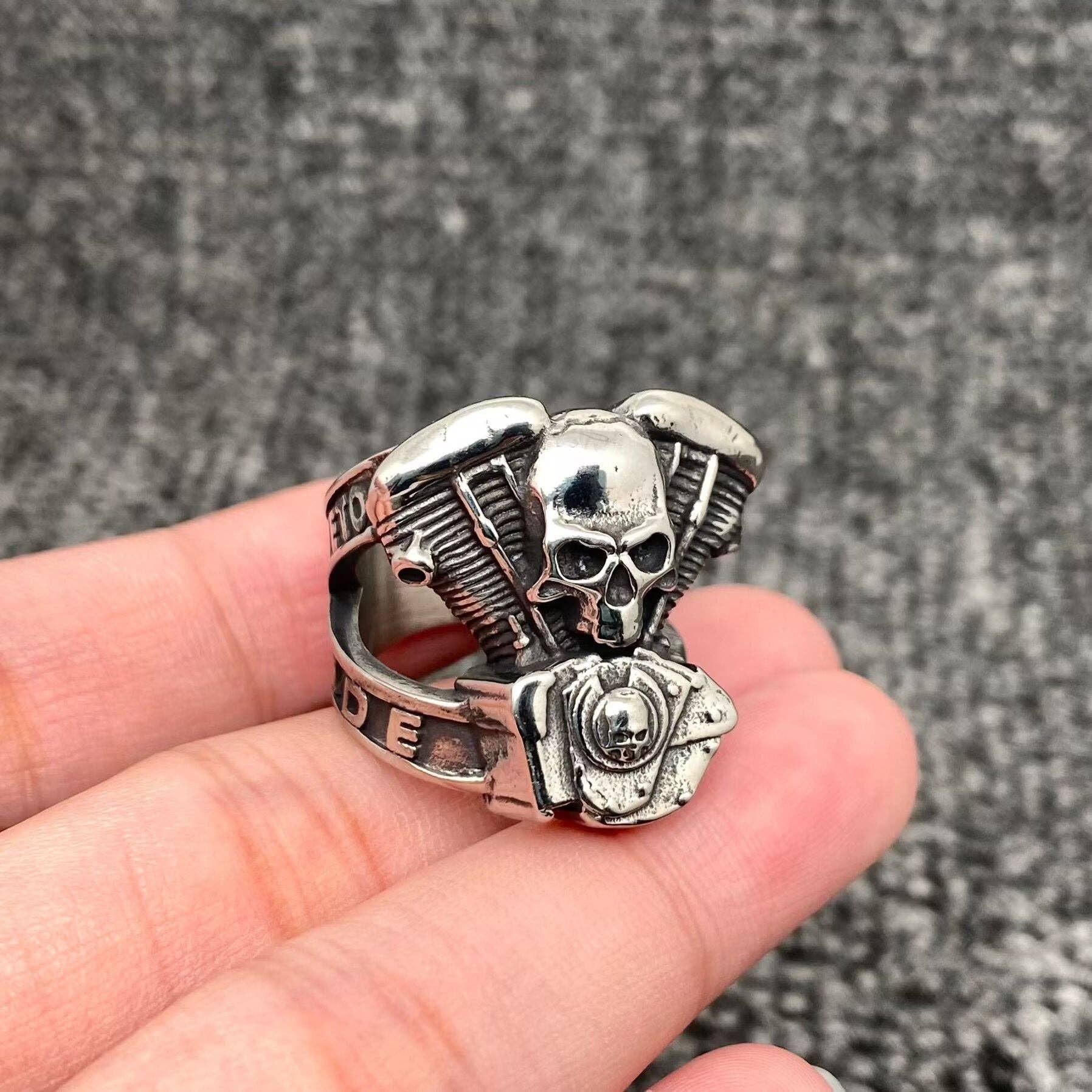 Mens Biker Rings HD MC Biker Motorcycle Mens Rings Gifts for Him Punk Alternative Motorcycle Rings for Men Jewelry Fast Free Shipping mens fashion rings rings for him gifts for biker rocker high quality biker ring variety motorcycle style biker moto motobike mc club hells angels mens bands rings for him sterling silver titanium thick bands large size rings gold dark silver black silver harley davidson motor company hd harley biker skull warrior chunky ring V-twin M8 gear head motorhead mechanic