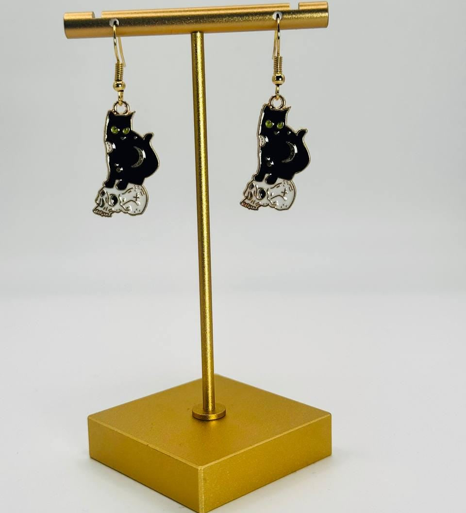 Black Cat Earrings for Halloween Costume Jewelry Witch Familiar Moon Accessories for Goth Alternative Jewelry Spooky Gift Feline Lovers